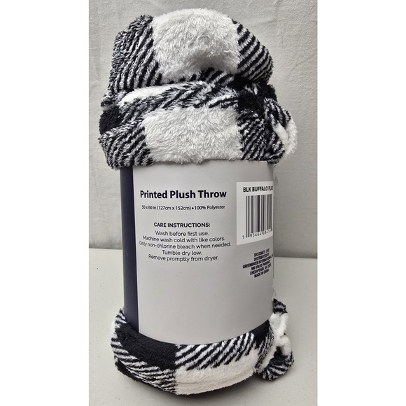 Greenbrier International Printed Plush Throw 50 x 60 Black Buffalo Plaid - Picture 5 of 5